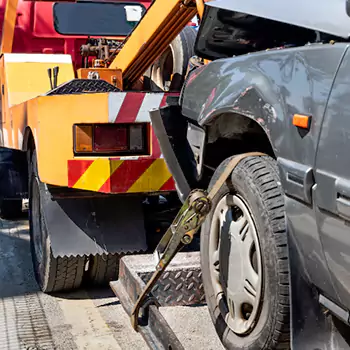 Wheel Lift Tow Truck in Phoenix, AZ